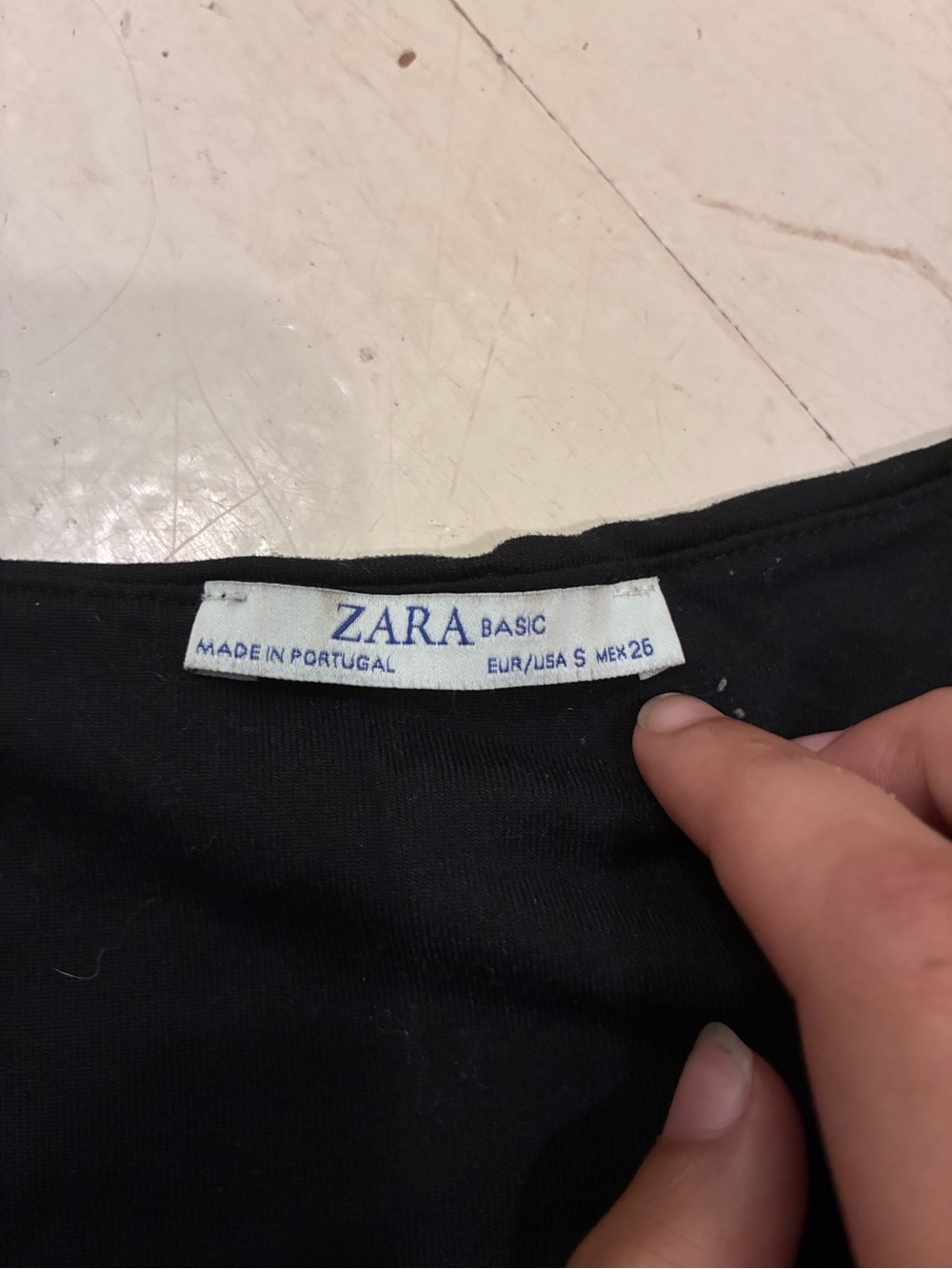 Zara Basic Collection Black Scoop Neck Tank Top - Picture 3 of 4